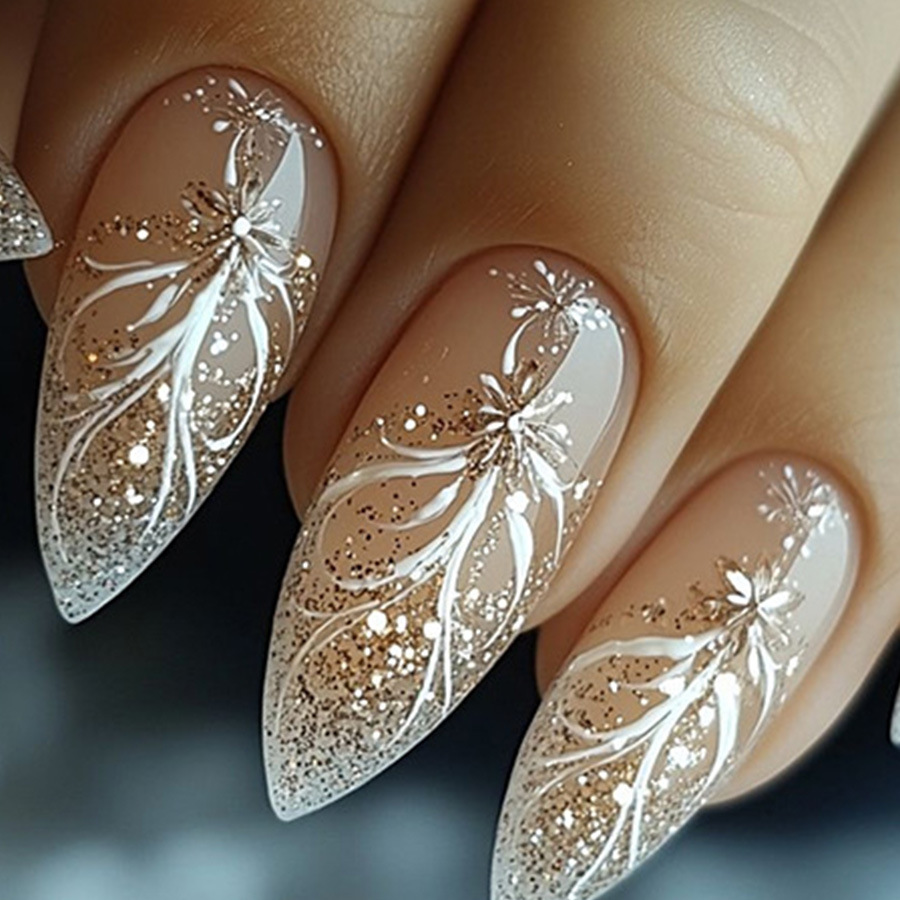 Nail Art Design - 24 ชิ้น/เซ็ตสั้นขนาดกลางเล็บปลอมสําหรับหญิงสาวGradient Shiny Glittersหัวใจภาษาฝรั่งเศสคําสแควร์อัลมอนด์เคล็ดลับกดบนเล็บปลอม