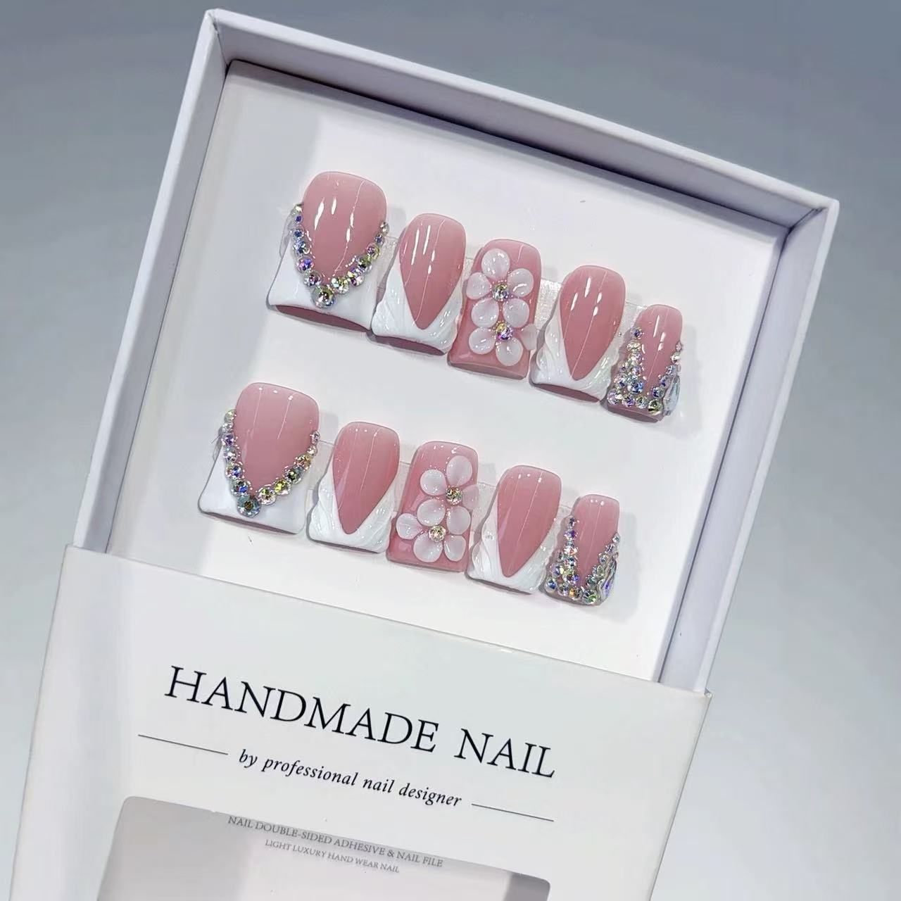 10 ชิ้น เล็บปลอมสไตล์เรียบหรูแ - Nail Art Design บทวิจารณ์และราคา