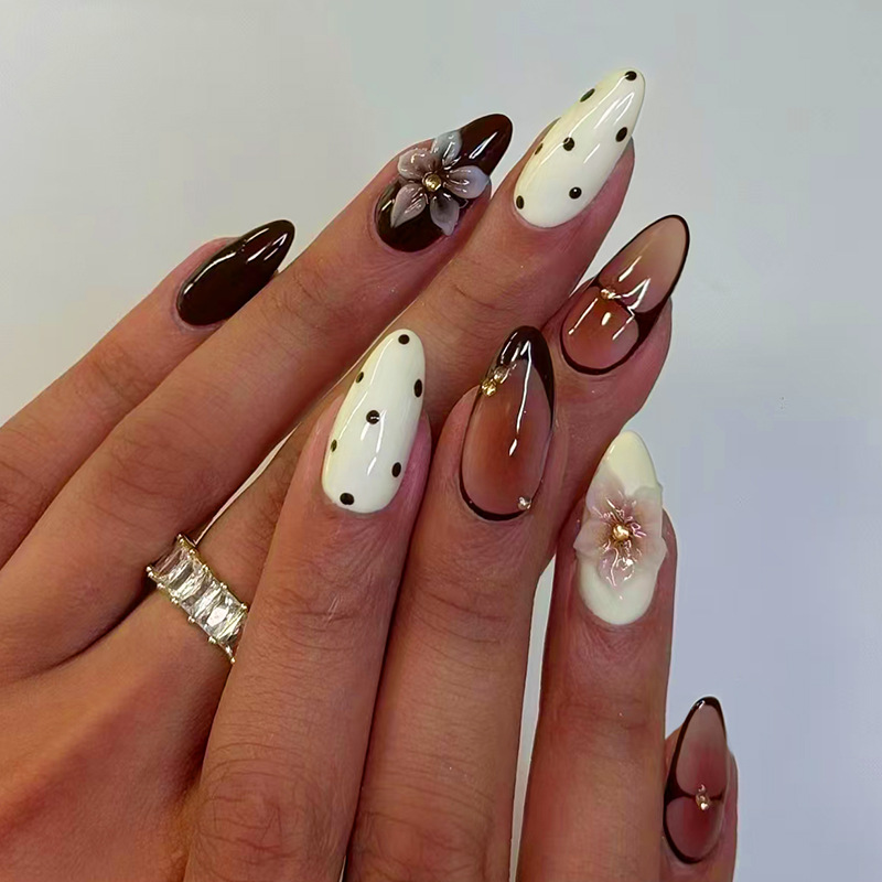 ชุดเล็บปลอมแบบกดติด 24 ชิ้น ลา - Nail Art Design บทวิจารณ์และราคา